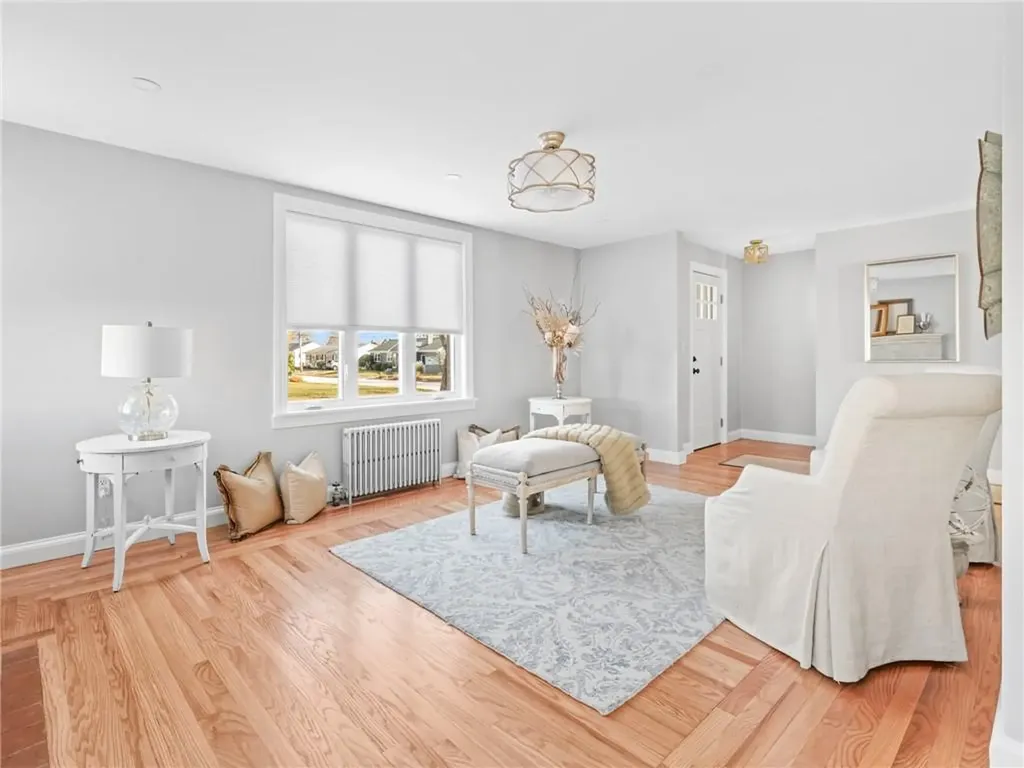 41 Drake Road Warwick RI 02888