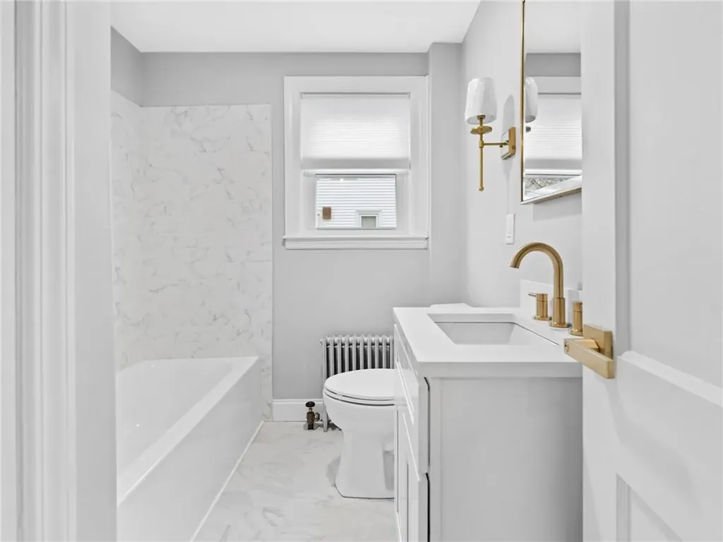 41 Drake Road Warwick RI 02888