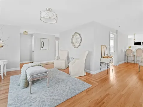 41 Drake Road Warwick RI 02888