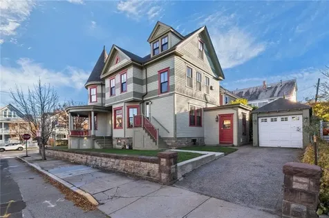 350 Broadway Newport RI 02840