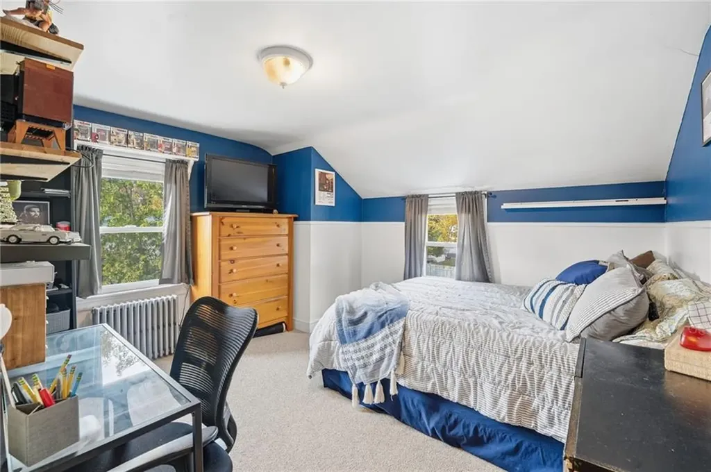 107 Glenwood Drive Warwick RI 02889