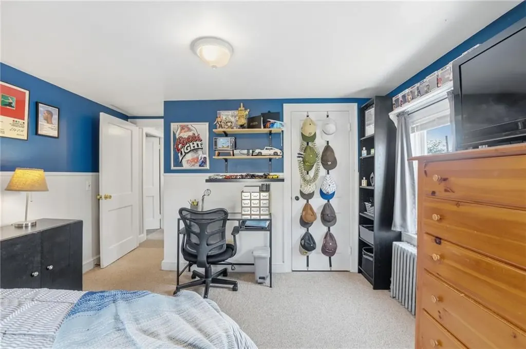 107 Glenwood Drive Warwick RI 02889