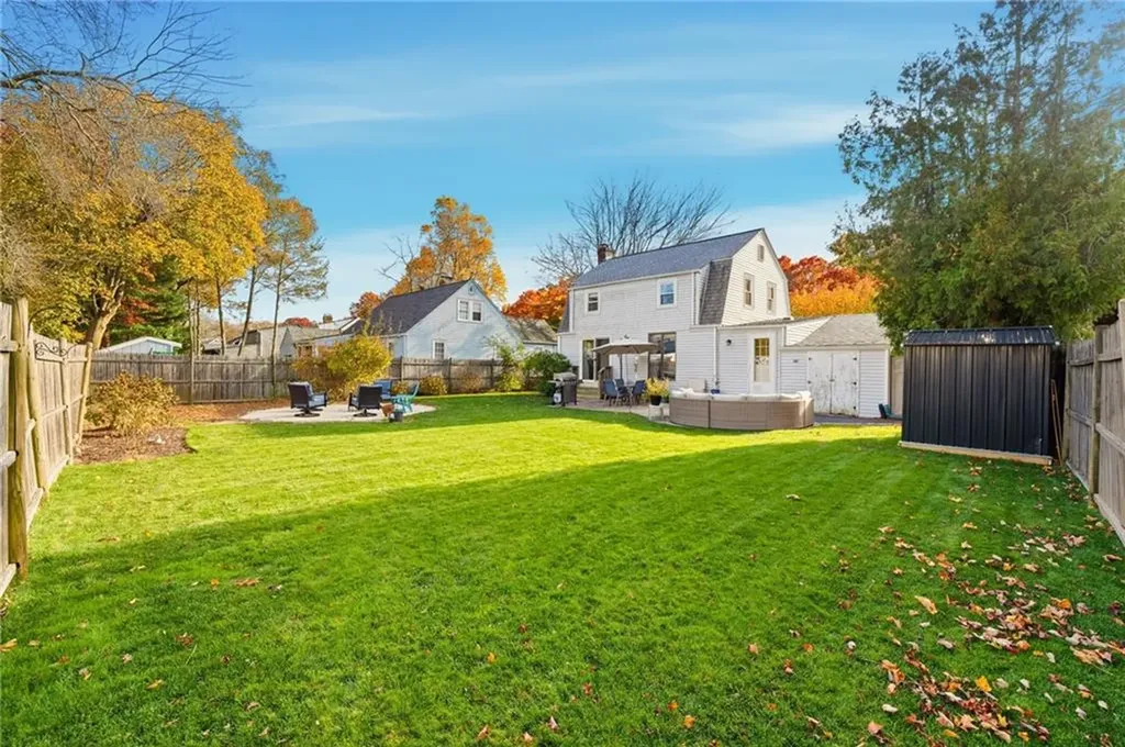 107 Glenwood Drive Warwick RI 02889