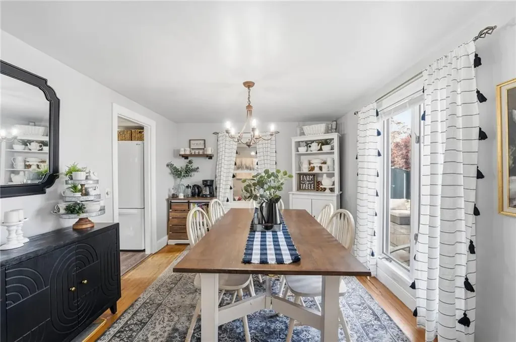 107 Glenwood Drive Warwick RI 02889