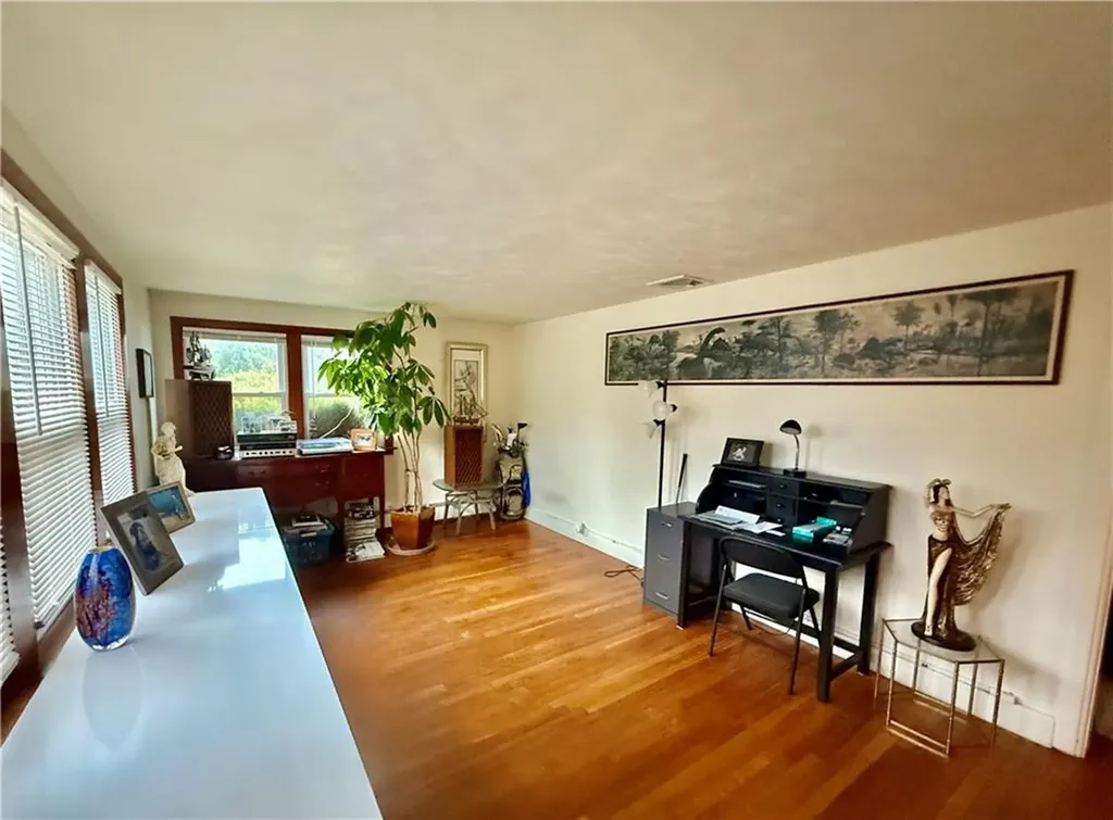 85 Hilton Avenue East Providence RI 02915