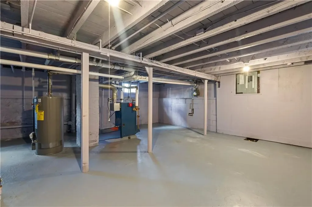 274 Montgomery Avenue Cranston RI 02905