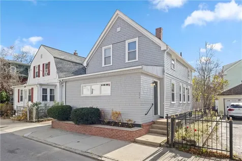 274 Montgomery Avenue Cranston RI 02905