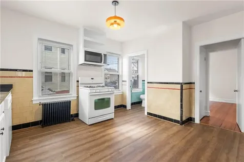 274 Montgomery Avenue Cranston RI 02905