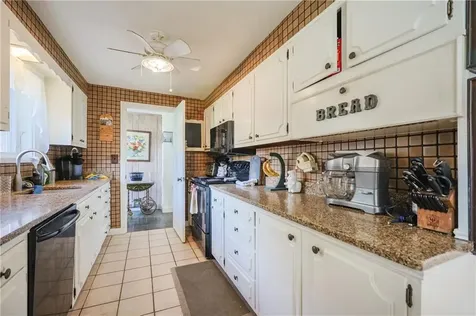 19 West Spruce Street Charlestown RI 02813