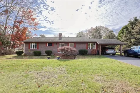 19 West Spruce Street Charlestown RI 02813