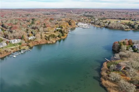 19 West Spruce Street Charlestown RI 02813