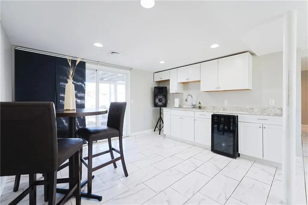 31 Salina Avenue Johnston RI 02919