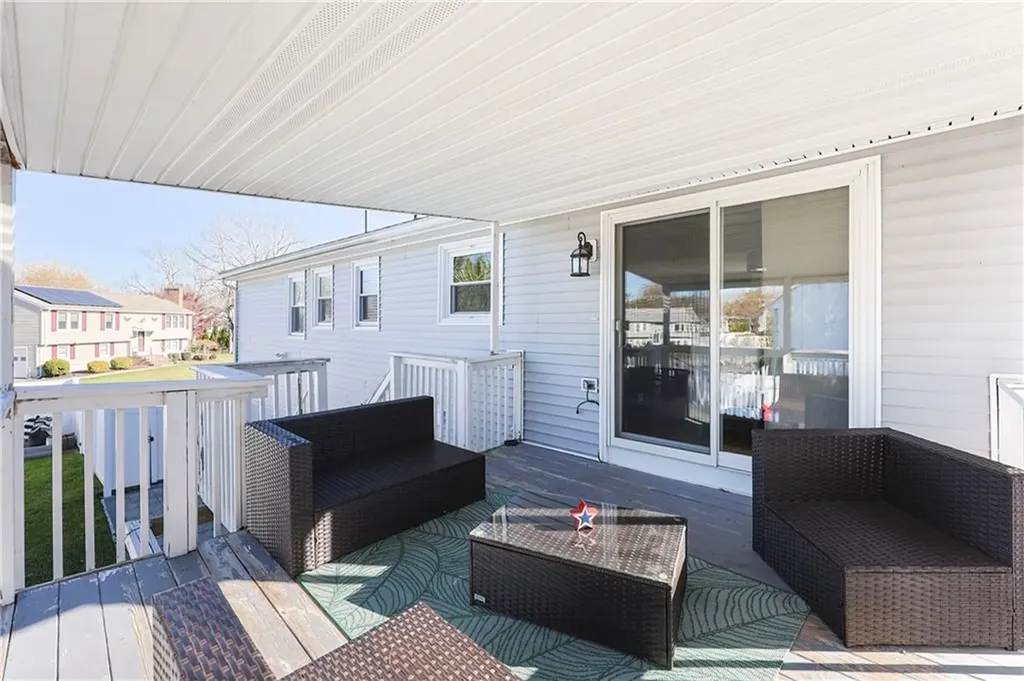 31 Salina Avenue Johnston RI 02919