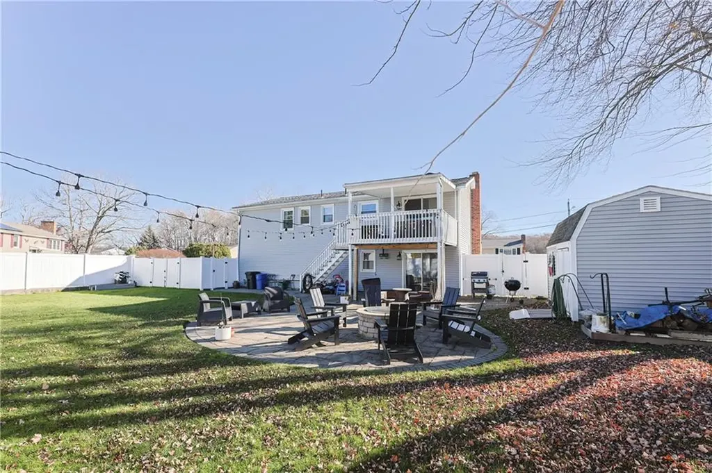 31 Salina Avenue Johnston RI 02919