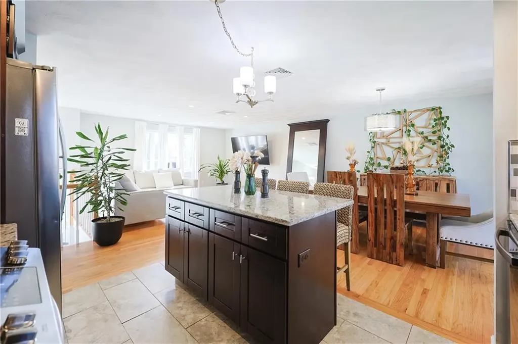31 Salina Avenue Johnston RI 02919