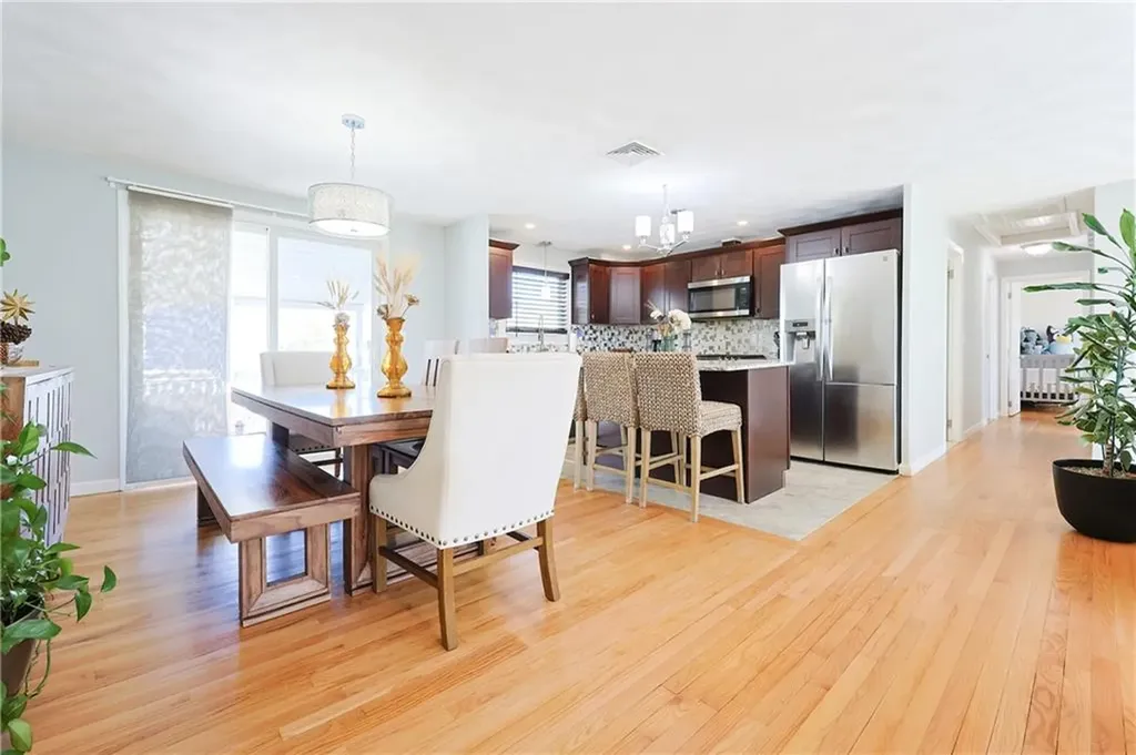 31 Salina Avenue Johnston RI 02919