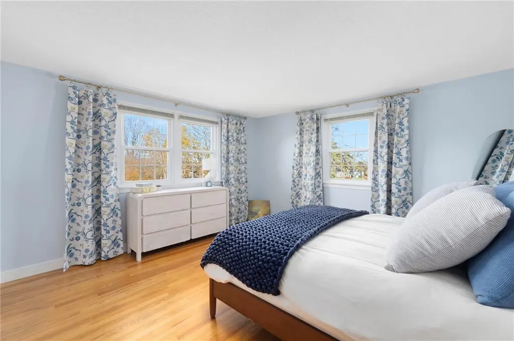 46 Arrowhead Drive Tiverton RI 02878