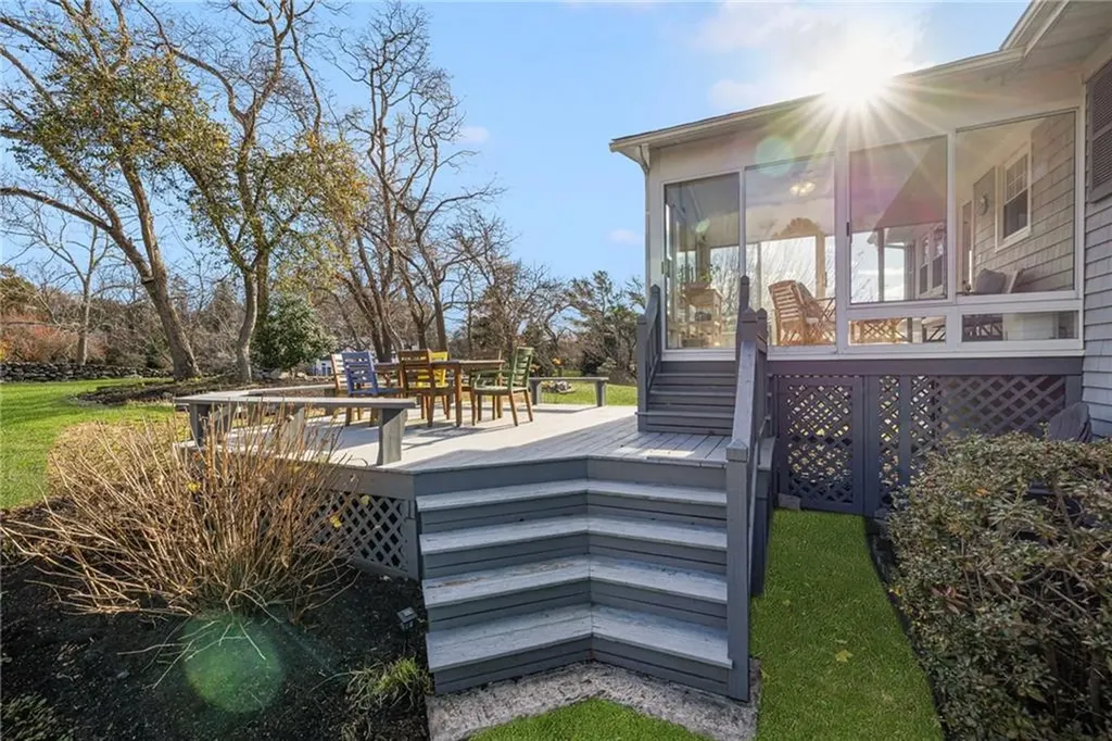 46 Arrowhead Drive Tiverton RI 02878