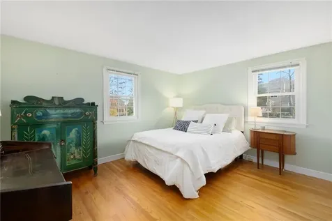 46 Arrowhead Drive Tiverton RI 02878