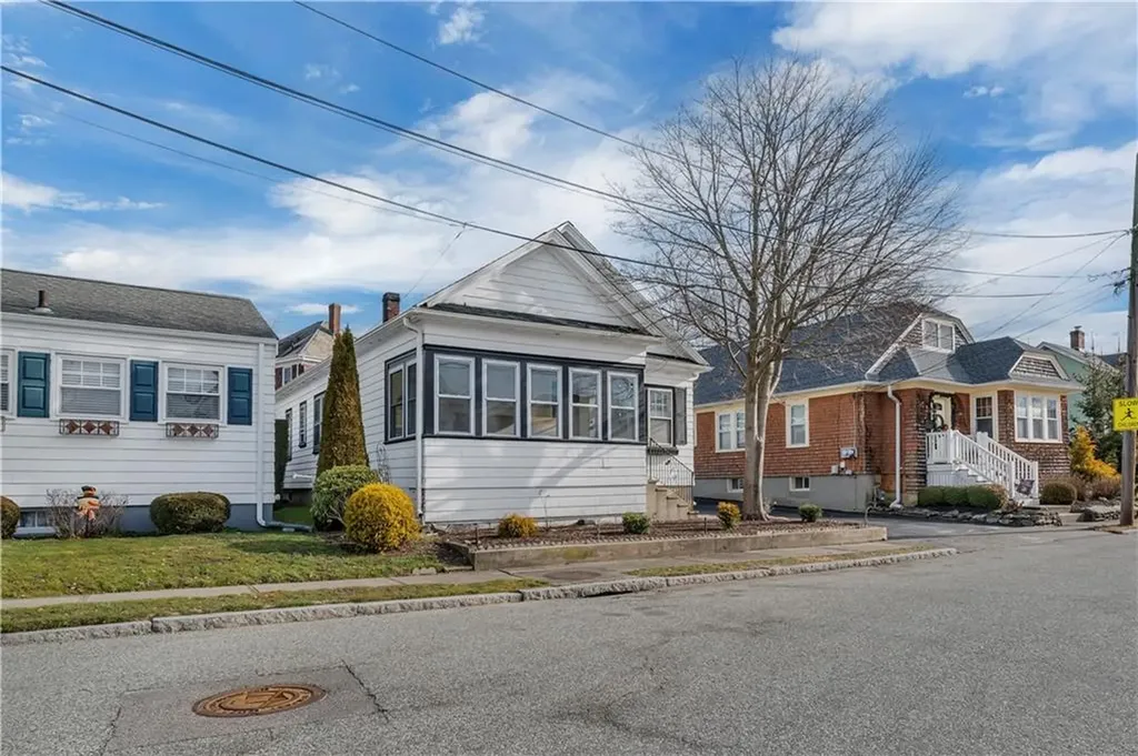 19 Greene Lane Newport RI 02840