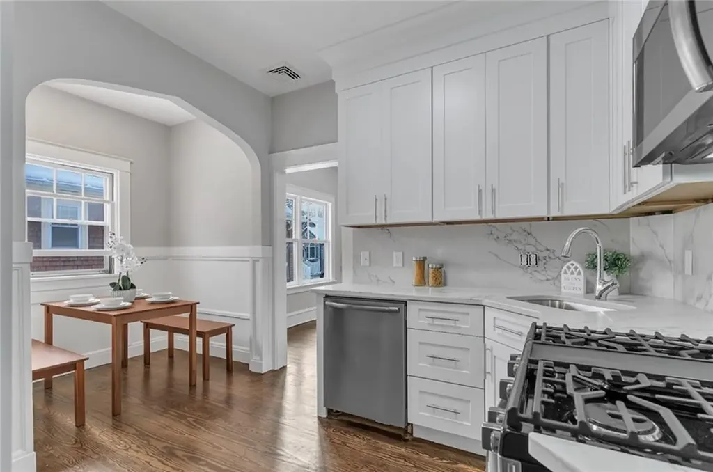 19 Greene Lane Newport RI 02840