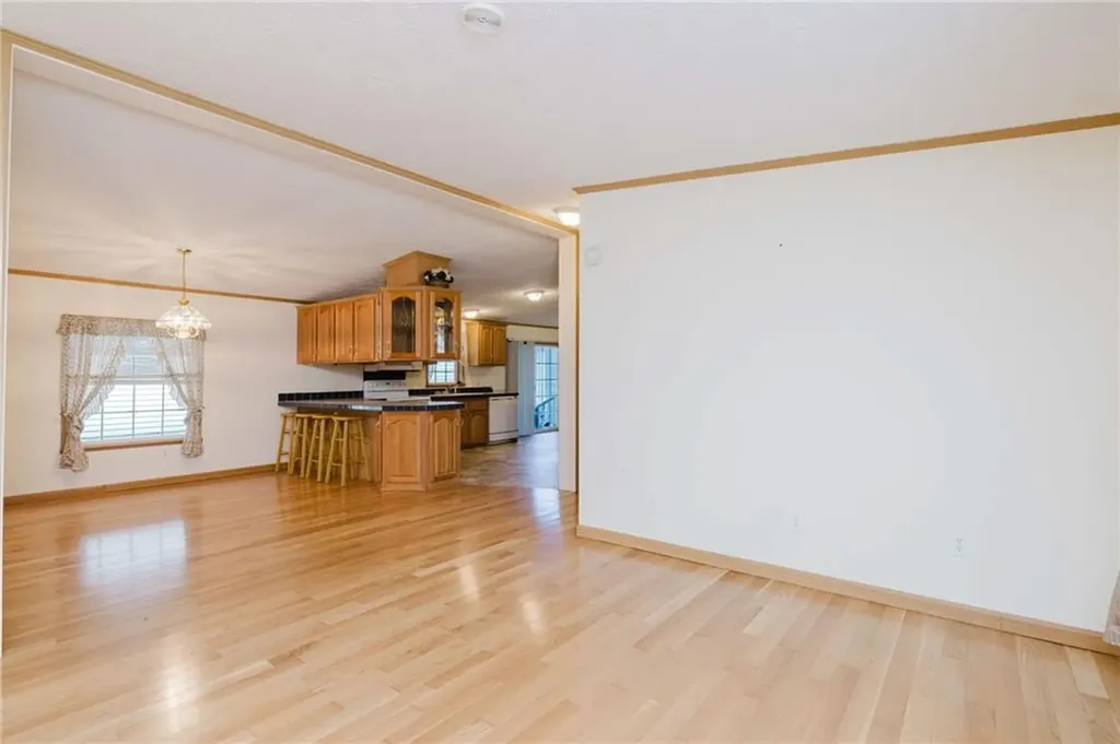 18 Mockingbird Lane Tiverton RI 02878