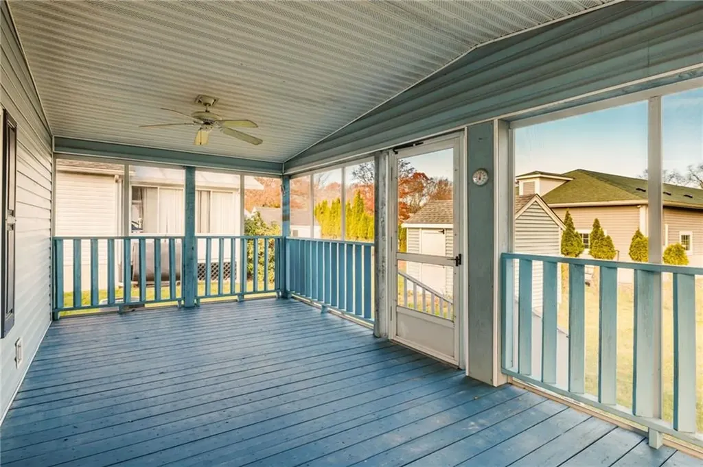 18 Mockingbird Lane Tiverton RI 02878