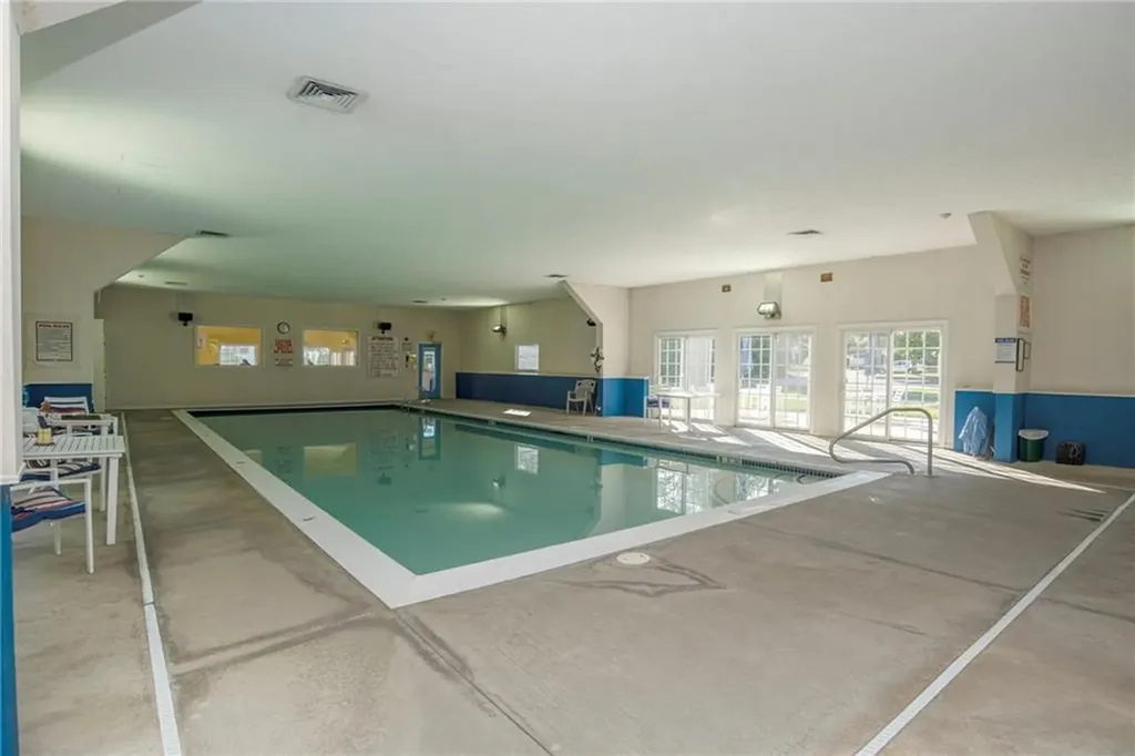 18 Mockingbird Lane Tiverton RI 02878