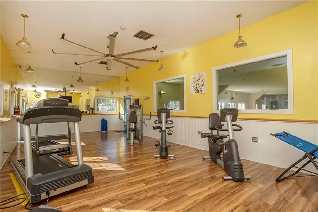 18 Mockingbird Lane Tiverton RI 02878