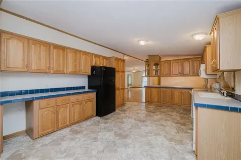 18 Mockingbird Lane Tiverton RI 02878