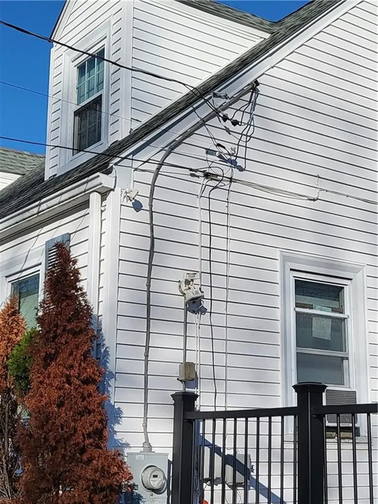 27 Frederick Street Warwick RI 02888