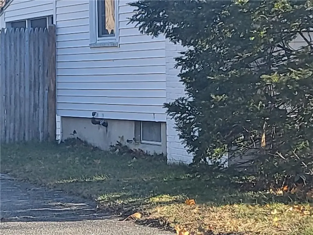 27 Frederick Street Warwick RI 02888