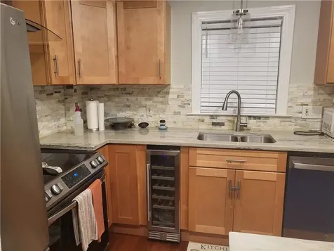 27 Frederick Street Warwick RI 02888