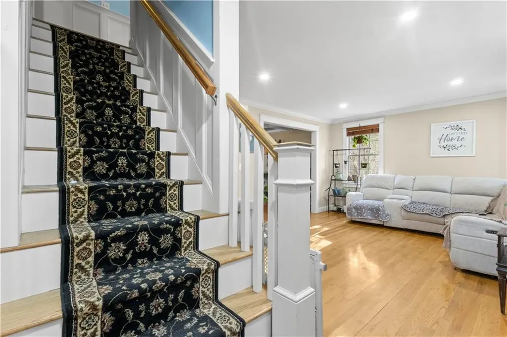 16 Karen Drive Hopkinton RI 02832