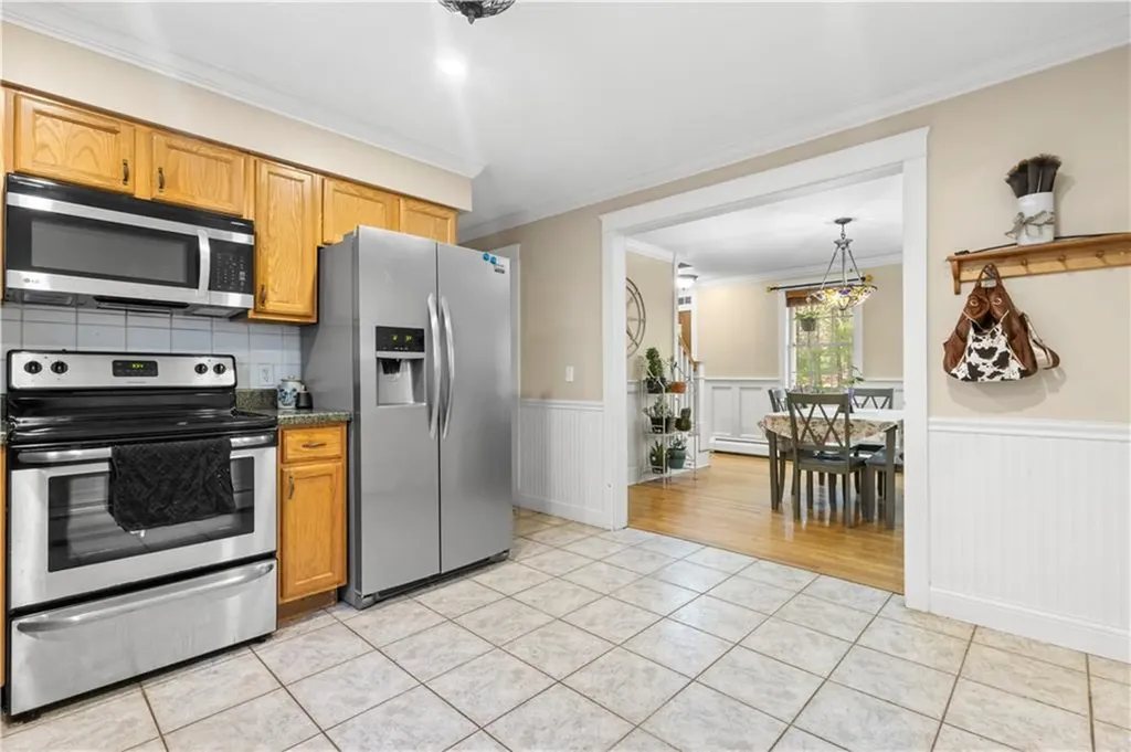 16 Karen Drive Hopkinton RI 02832