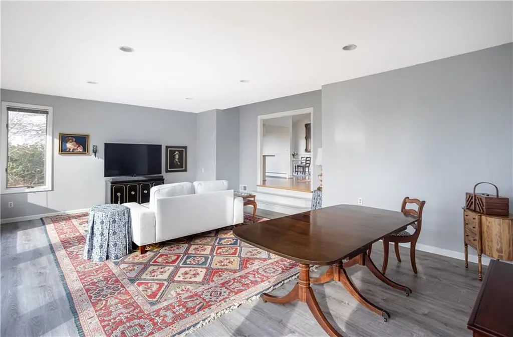 121 Driftwood Drive Tiverton RI 02878