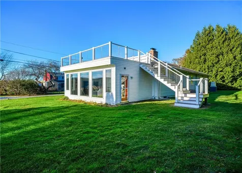 121 Driftwood Drive Tiverton RI 02878