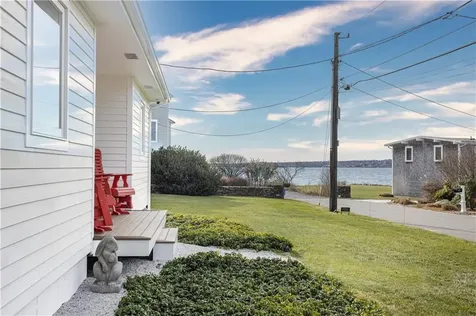 121 Driftwood Drive Tiverton RI 02878