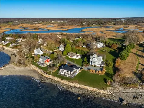 121 Driftwood Drive Tiverton RI 02878