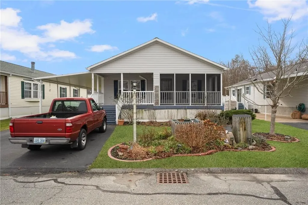 3 Blackbird Street Tiverton RI 02878