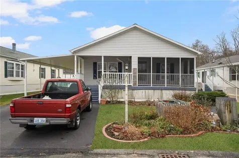 3 Blackbird Street Tiverton RI 02878