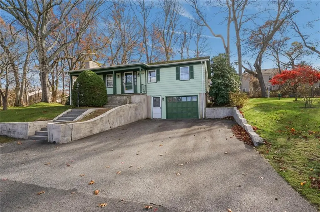 76 Sycamore Drive West Warwick RI 02893