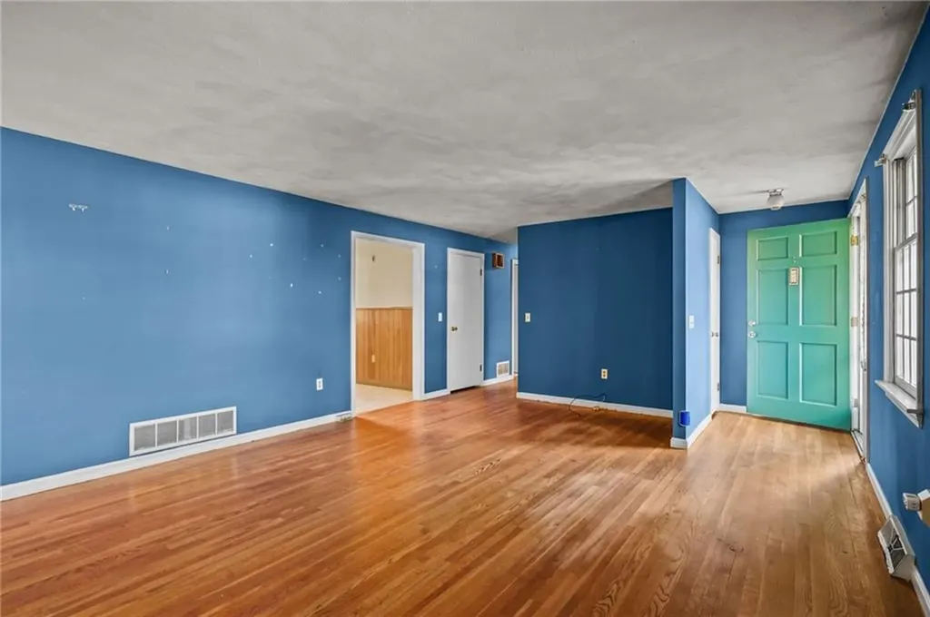 76 Sycamore Drive West Warwick RI 02893