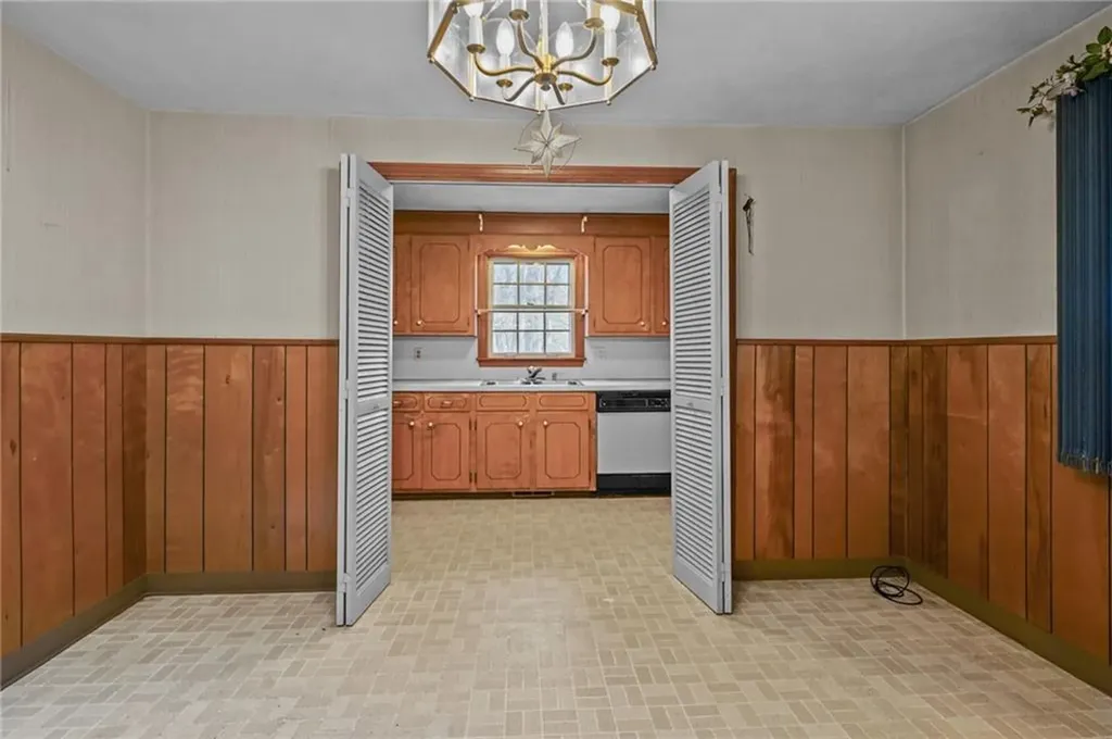 76 Sycamore Drive West Warwick RI 02893