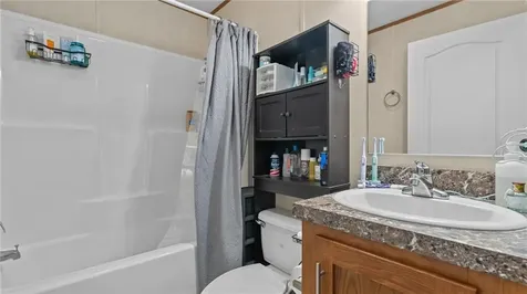 529 Forest Park Middletown RI 02842