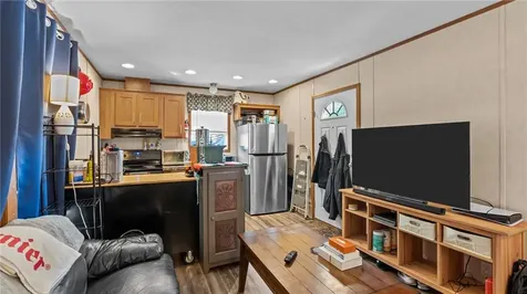 529 Forest Park Middletown RI 02842