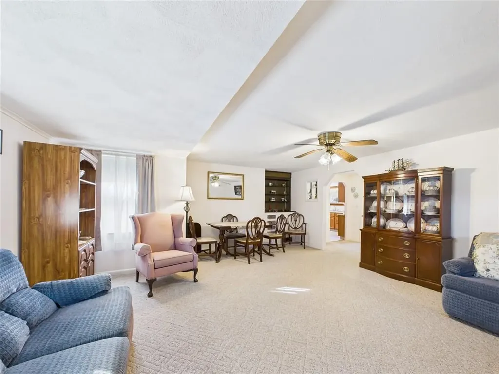 985 Cedar Swamp Road Warwick RI 02886