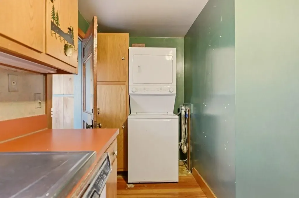 6 Sunshine Court Newport RI 02840