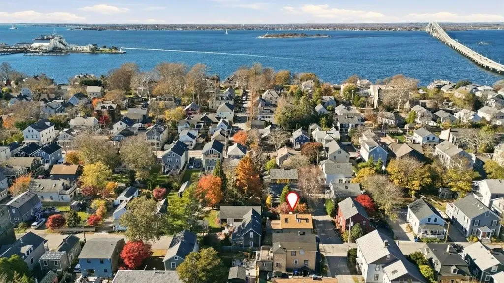6 Sunshine Court Newport RI 02840