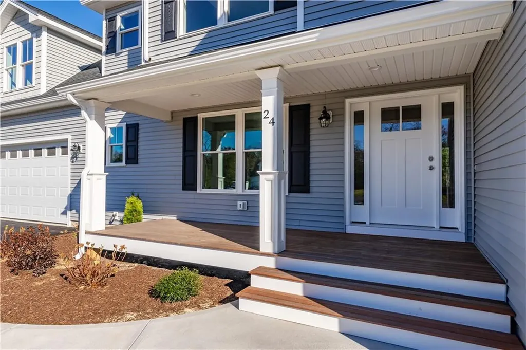 24 Cassidy Trail Coventry RI 02816